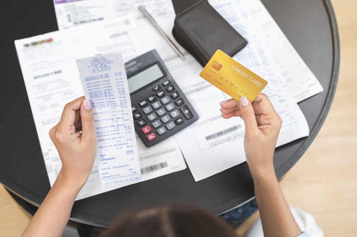 Keeping Up-To-Date Records for Micro Accounts